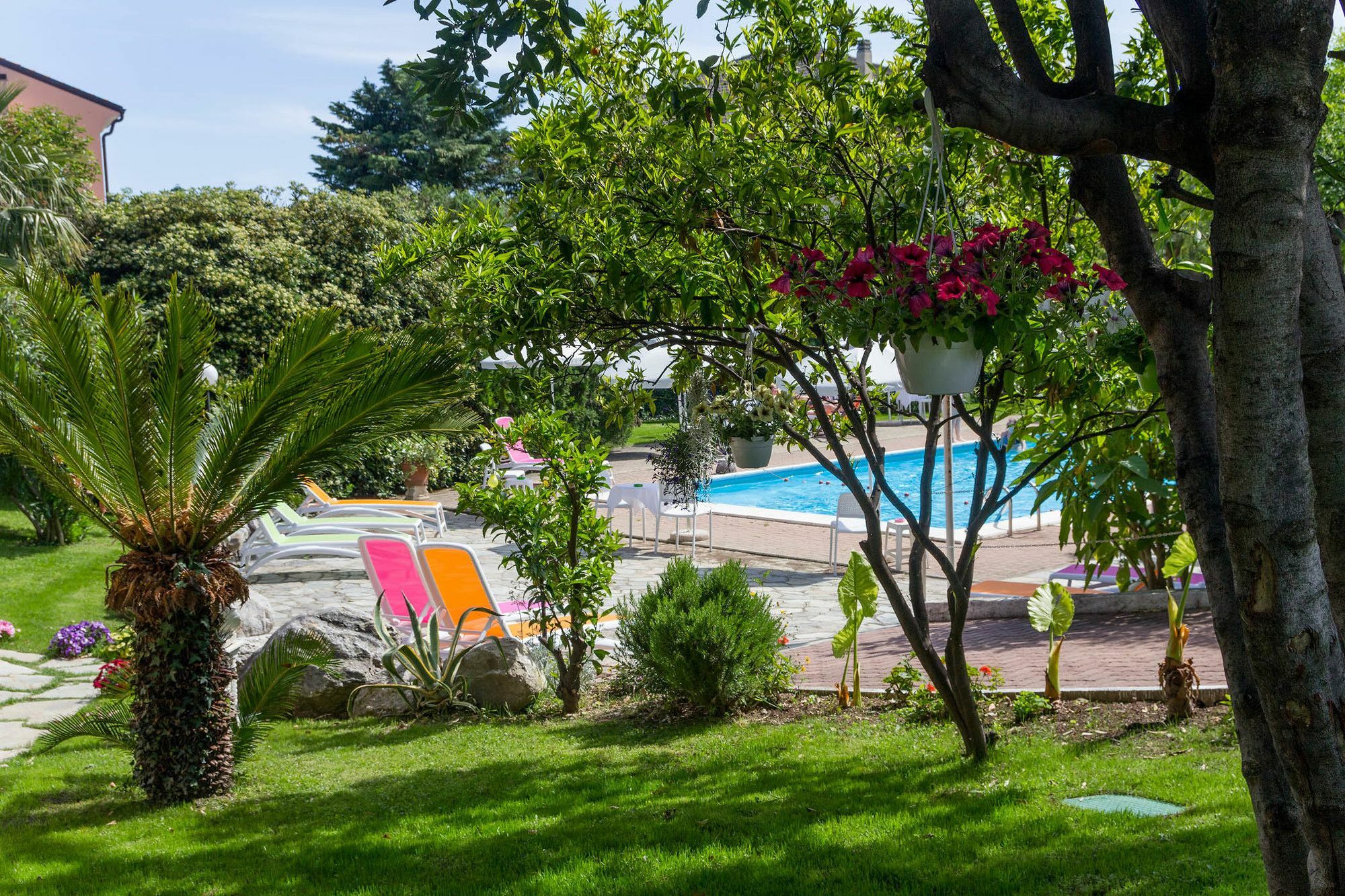 Villa Paola Loano Exterior photo